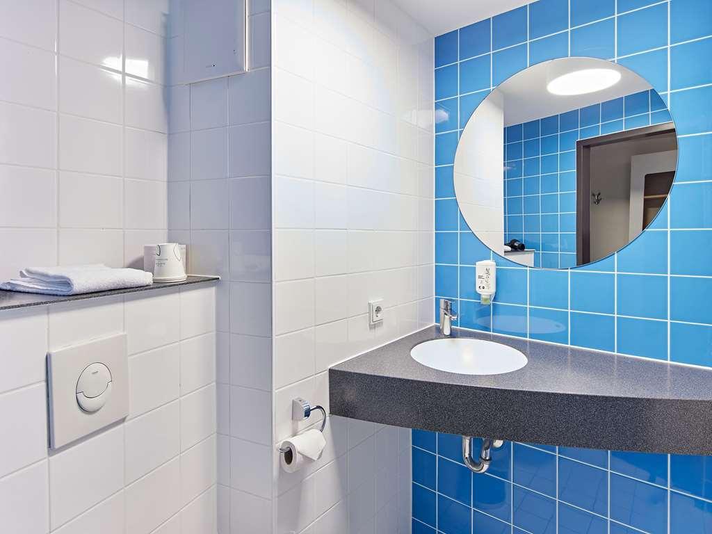 B&B ホテル ケルン メッセ 部屋 写真